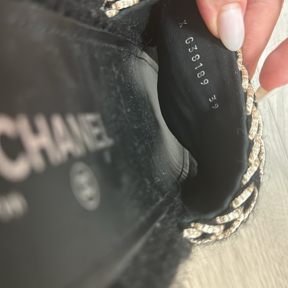 Chanel 2022 Black Knit Slides size 39 - Picture 5 of 6